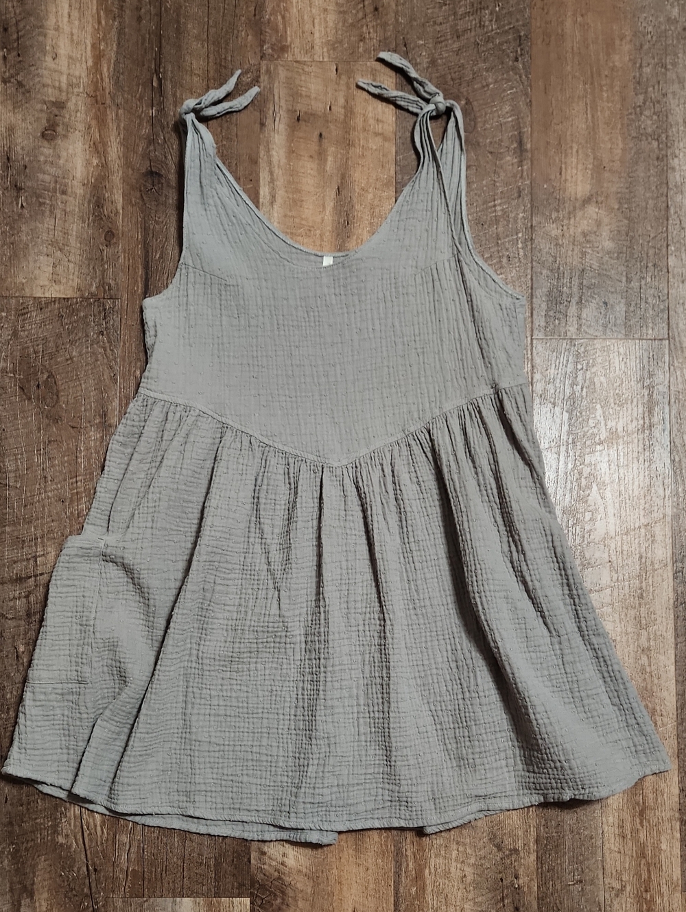 Rylee + Cru Small Tie-Shoulder Sleeveless Dress in Light Gray/Blue